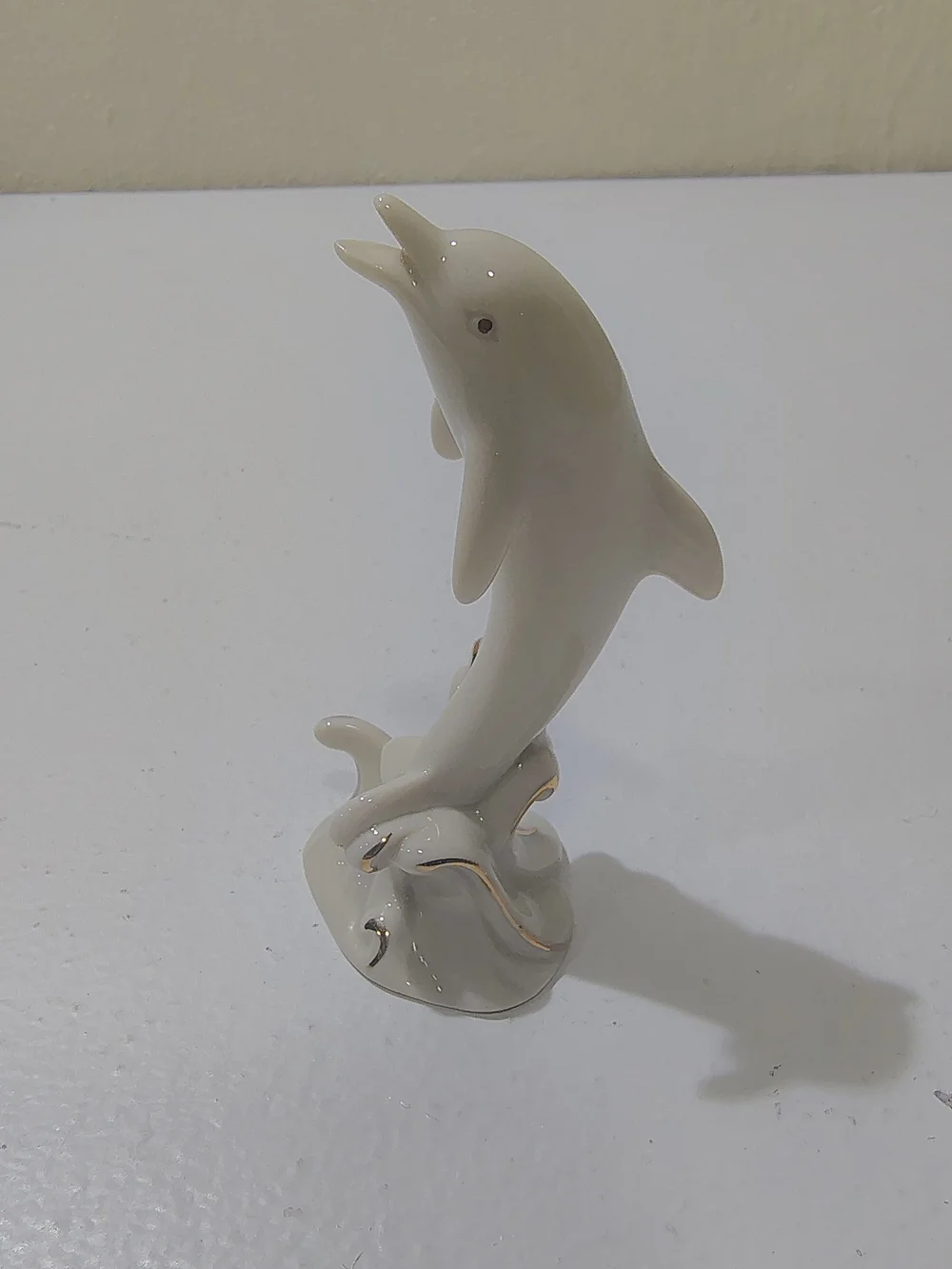 LENOX PORCELAIN DOLPHIN 4 IN Handcrafted 24K Gold Trim Figurine Ivory Color